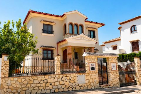 Villa in Antequera, Malaga, Antequera - € 515.000 | Ref: R5058454 - foto 1